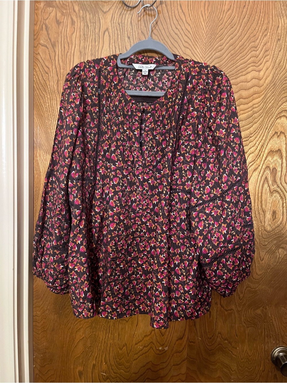 1X Pioneer Women Black Blouse with Pink & Red Floral Print